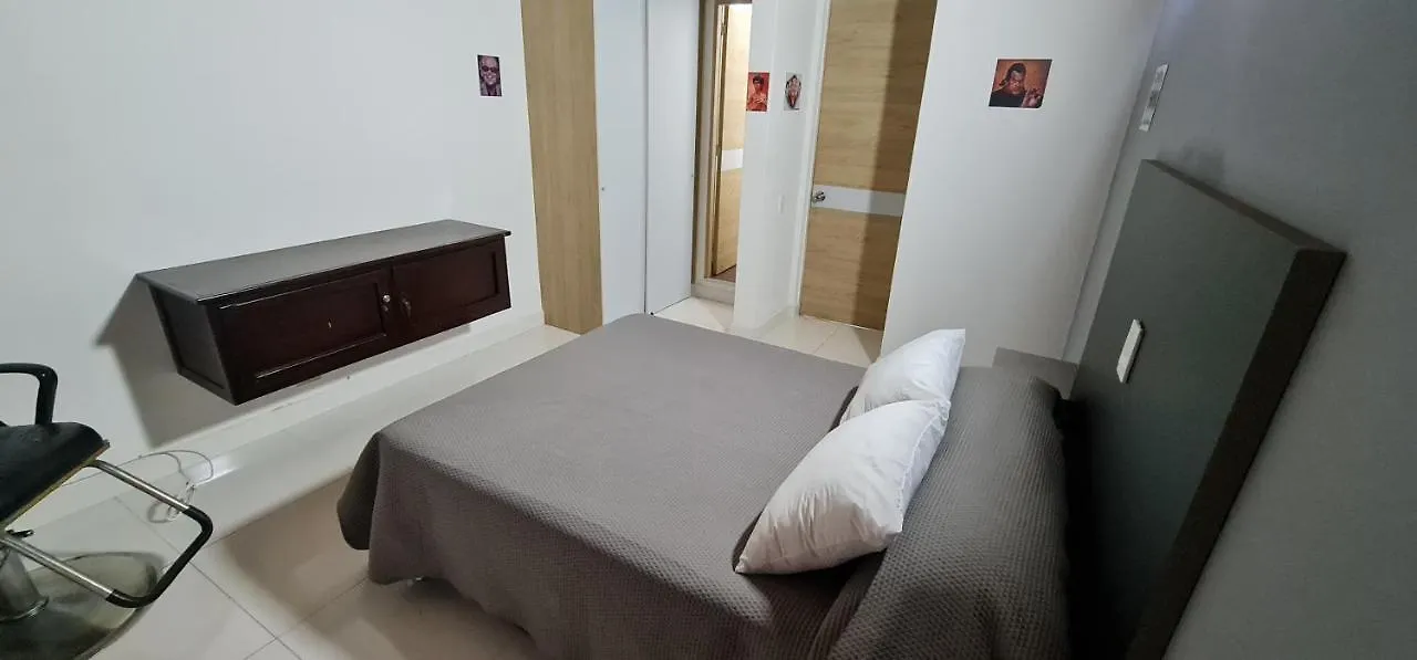 Hermosa Casa En Medellin. Cerca A Estacion Del Metro 0*,  Colombia