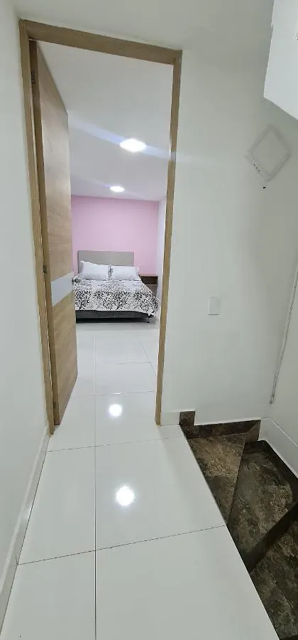 Lägenhet Hermosa Casa En Medellin. Cerca A Estacion Del Metro Colombia