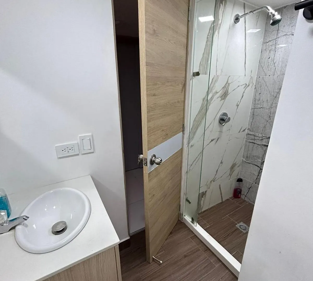 Lägenhet Hermosa Casa En Medellin. Cerca A Estacion Del Metro